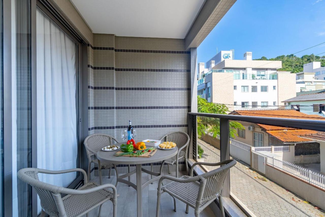 Porto Madero - Amplo Apartamento Em Condo Com Piscina Bombinhas Exteriör bild
